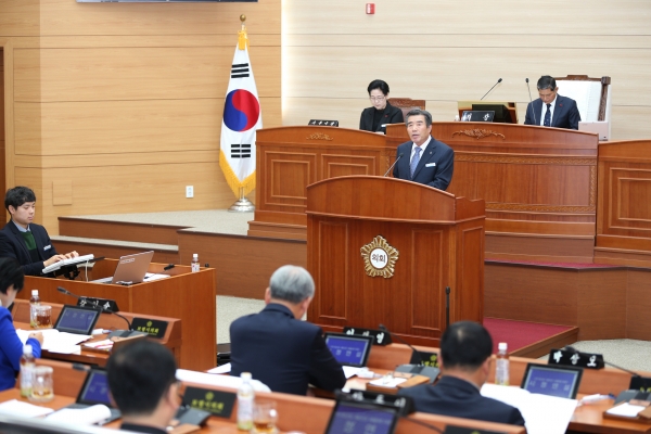 [시정연설하는 김동일 보령시장-보령시제공]