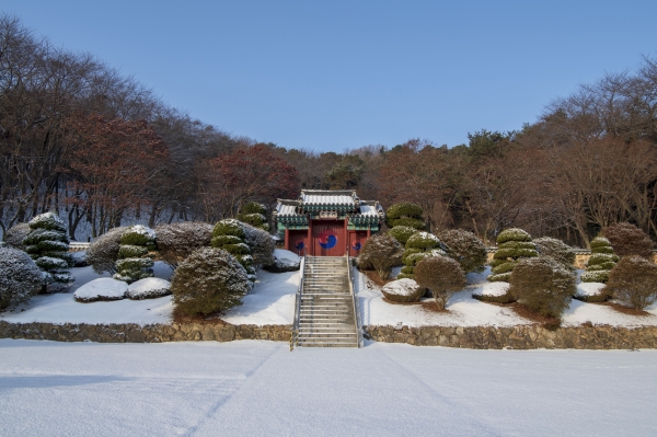 충령사 전경