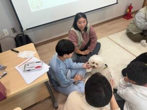 충남교육청, 반려동물과 함께하는 ‘마음챙김의 달’ 운영